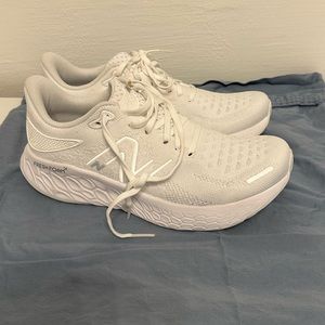 New Balance Women's Fresh Foam X 1080 V12 Running Shoe White / Arctic Fox Size 9